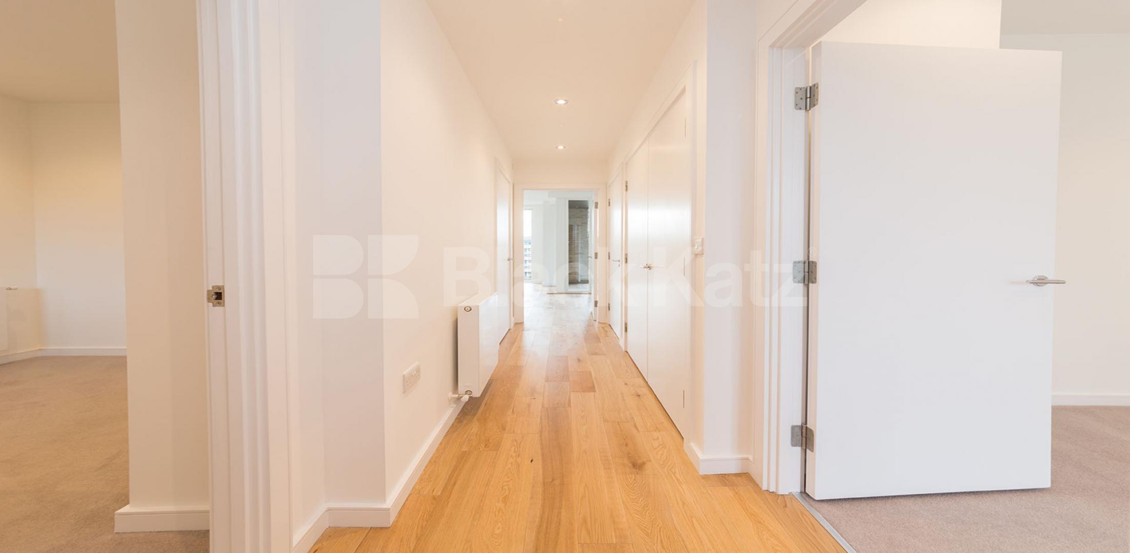 			NEW INSTRUCTION!, 2 Bedroom, 1 bath, 1 reception Apartment			 MURRAIN ROAD, FINSBURY PARK